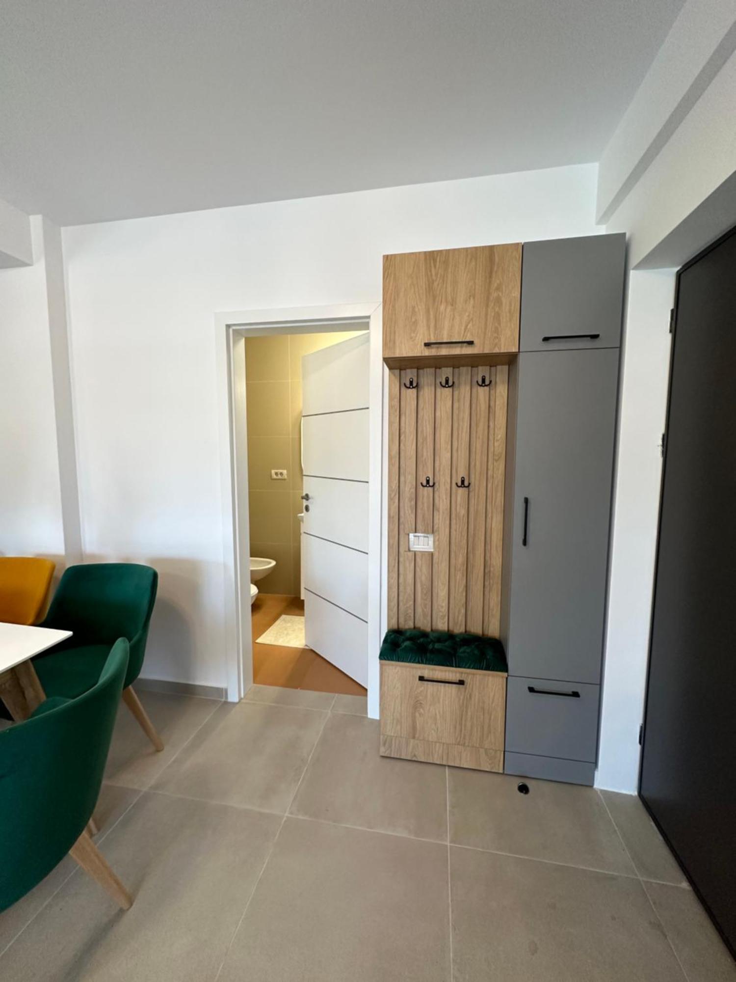 Arinis Apartment